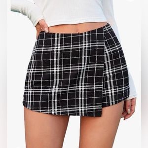 Asymmetrical High Waisted Wrap Slit
Hem Skort